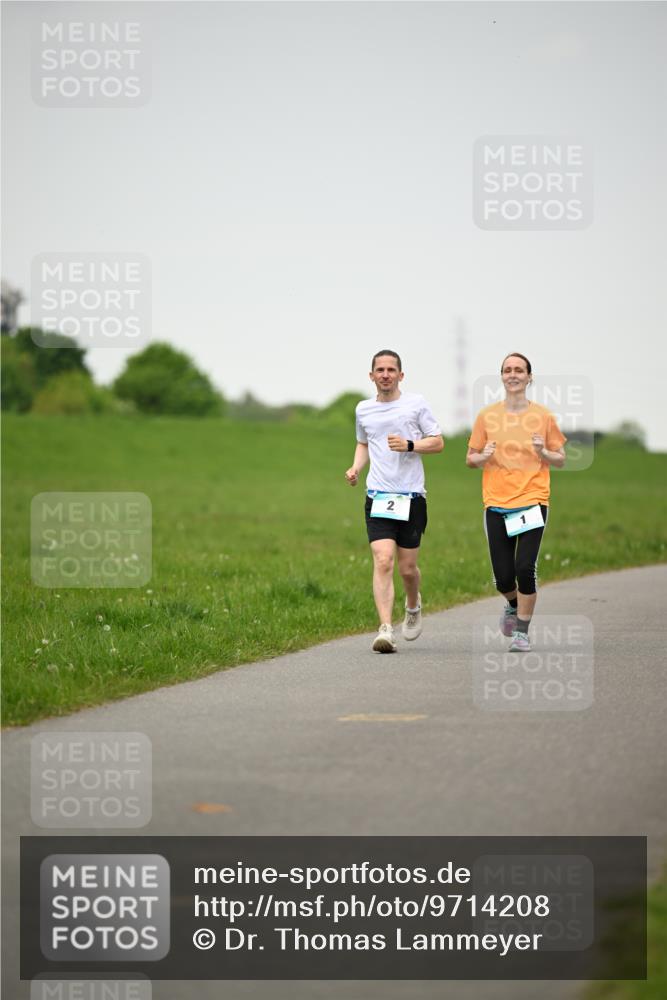 10.05.2026 - 8. Wedeler Halbmarathon Dr. Thomas Lammeyer http://msf.ph/oto/9714208 10.05.2026 12:18:53 Laufen  meine-sportfotos.de