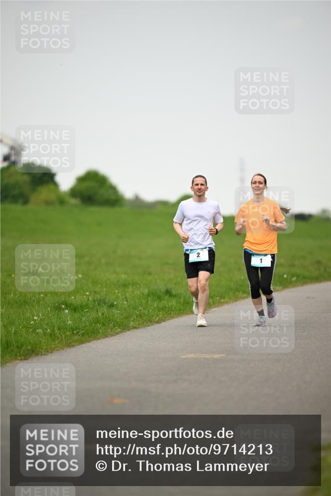 10.05.2026 - 8. Wedeler Halbmarathon Dr. Thomas Lammeyer http://msf.ph/oto/9714213 10.05.2026 12:18:53 Laufen  meine-sportfotos.de