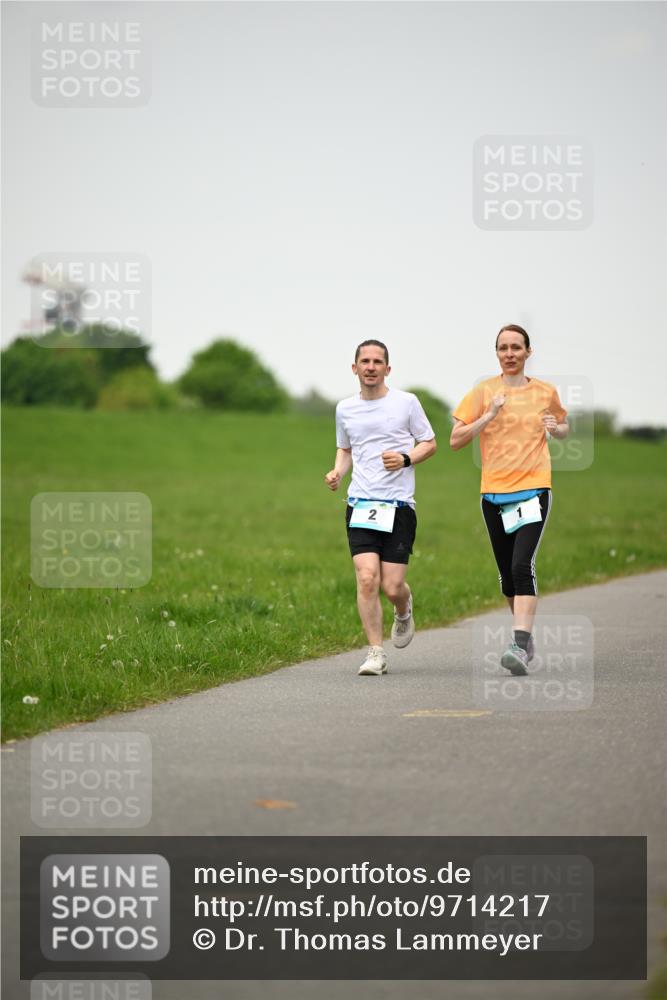 10.05.2026 - 8. Wedeler Halbmarathon Dr. Thomas Lammeyer http://msf.ph/oto/9714217 10.05.2026 12:18:54 Laufen  meine-sportfotos.de