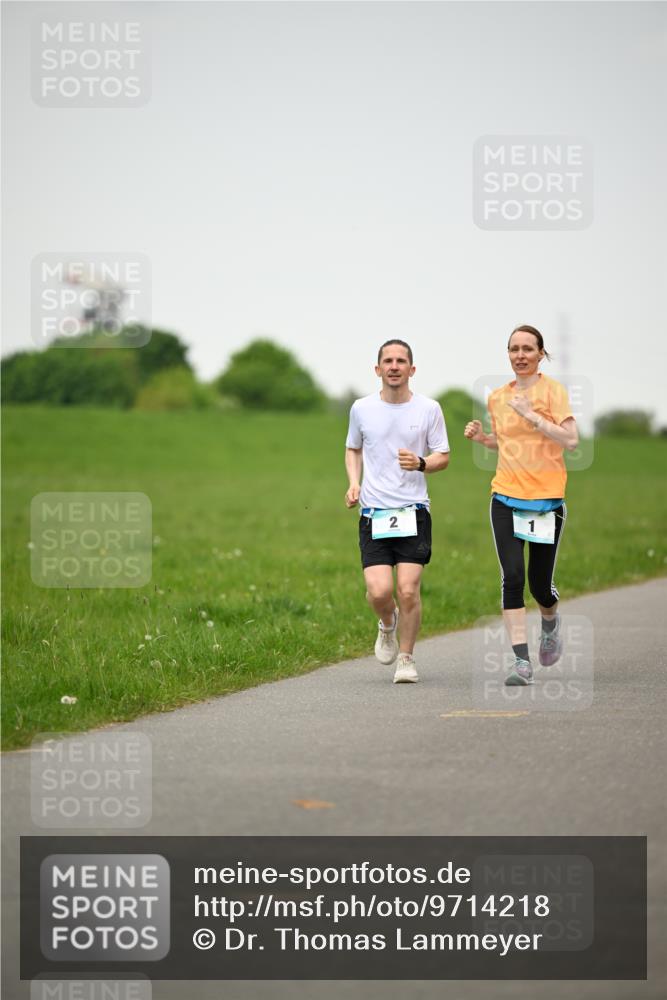 10.05.2026 - 8. Wedeler Halbmarathon Dr. Thomas Lammeyer http://msf.ph/oto/9714218 10.05.2026 12:18:55 Laufen  meine-sportfotos.de