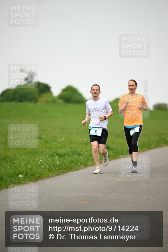 10.05.2026 - 8. Wedeler Halbmarathon Dr. Thomas Lammeyer http://msf.ph/oto/9714224 10.05.2026 12:18:55 Laufen  meine-sportfotos.de