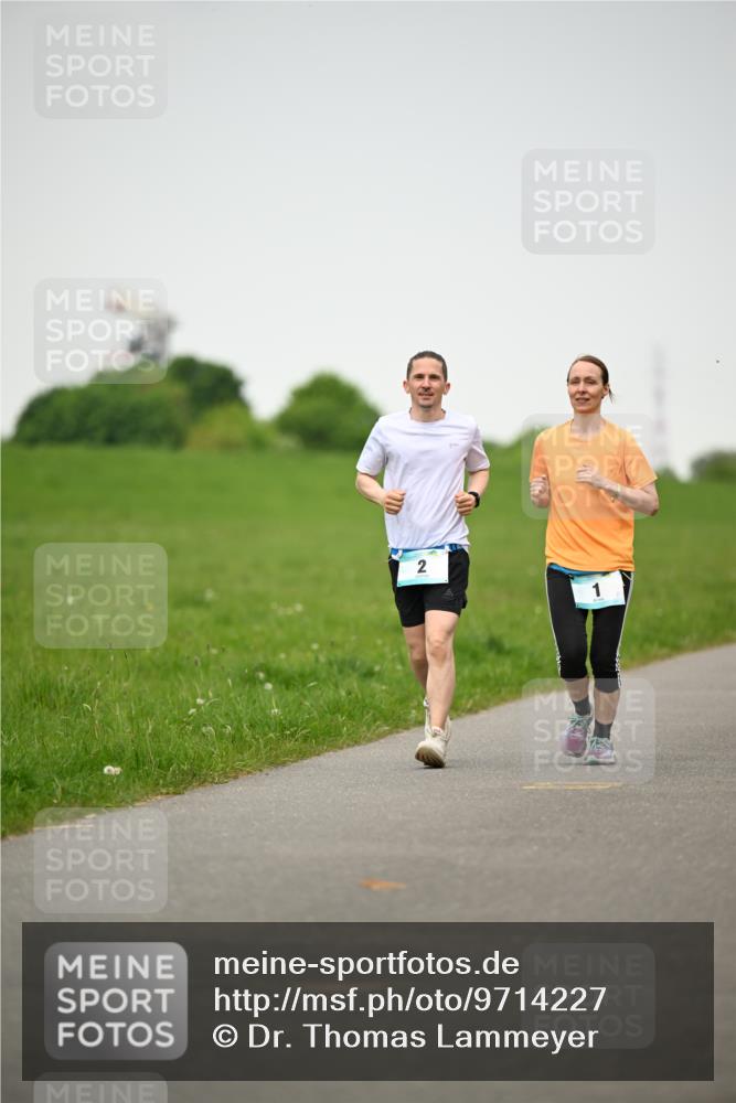 10.05.2026 - 8. Wedeler Halbmarathon Dr. Thomas Lammeyer http://msf.ph/oto/9714227 10.05.2026 12:18:55 Laufen  meine-sportfotos.de