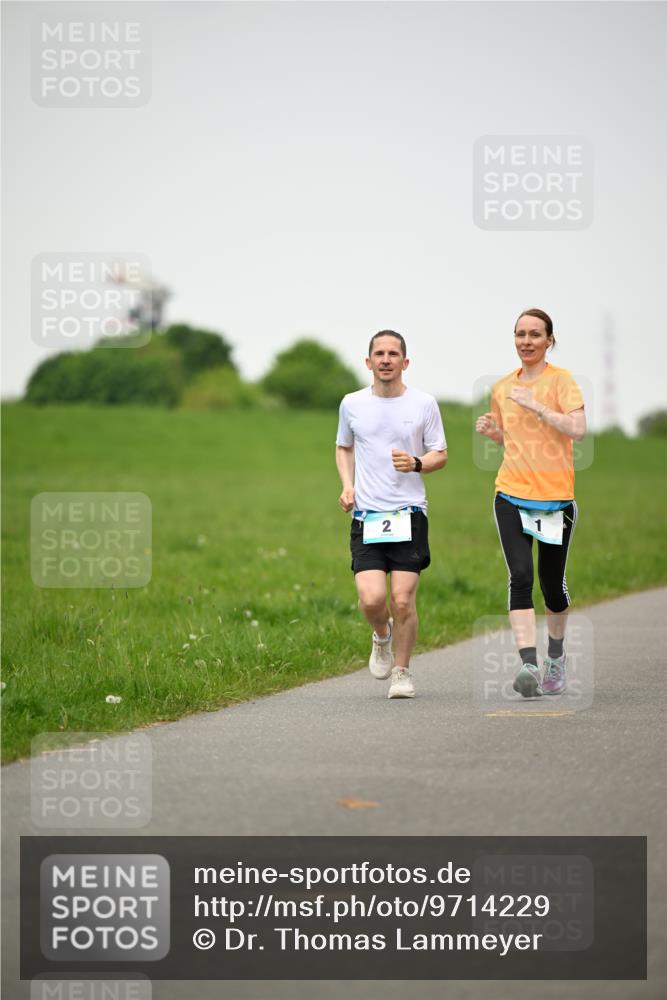 10.05.2026 - 8. Wedeler Halbmarathon Dr. Thomas Lammeyer http://msf.ph/oto/9714229 10.05.2026 12:18:55 Laufen  meine-sportfotos.de
