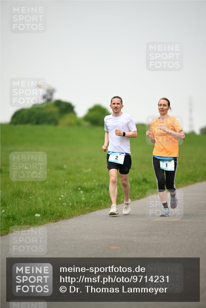 10.05.2026 - 8. Wedeler Halbmarathon Dr. Thomas Lammeyer http://msf.ph/oto/9714231 10.05.2026 12:18:55 Laufen  meine-sportfotos.de