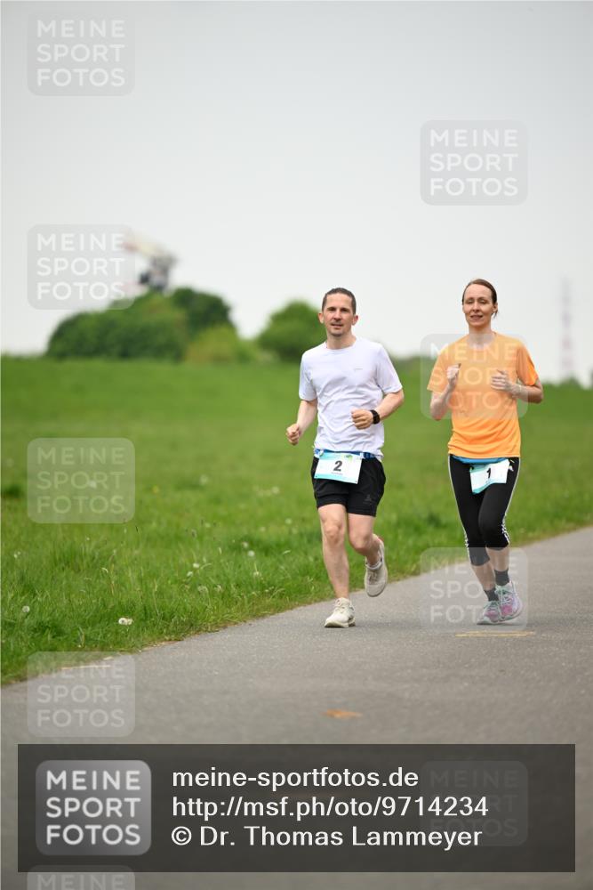 10.05.2026 - 8. Wedeler Halbmarathon Dr. Thomas Lammeyer http://msf.ph/oto/9714234 10.05.2026 12:18:56 Laufen  meine-sportfotos.de
