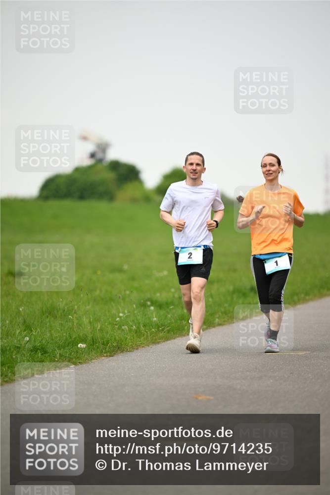 10.05.2026 - 8. Wedeler Halbmarathon Dr. Thomas Lammeyer http://msf.ph/oto/9714235 10.05.2026 12:18:56 Laufen  meine-sportfotos.de