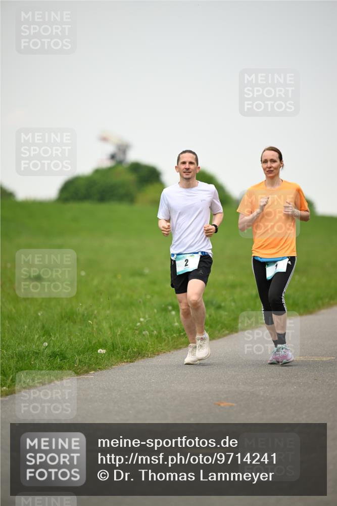 10.05.2026 - 8. Wedeler Halbmarathon Dr. Thomas Lammeyer http://msf.ph/oto/9714241 10.05.2026 12:18:56 Laufen  meine-sportfotos.de