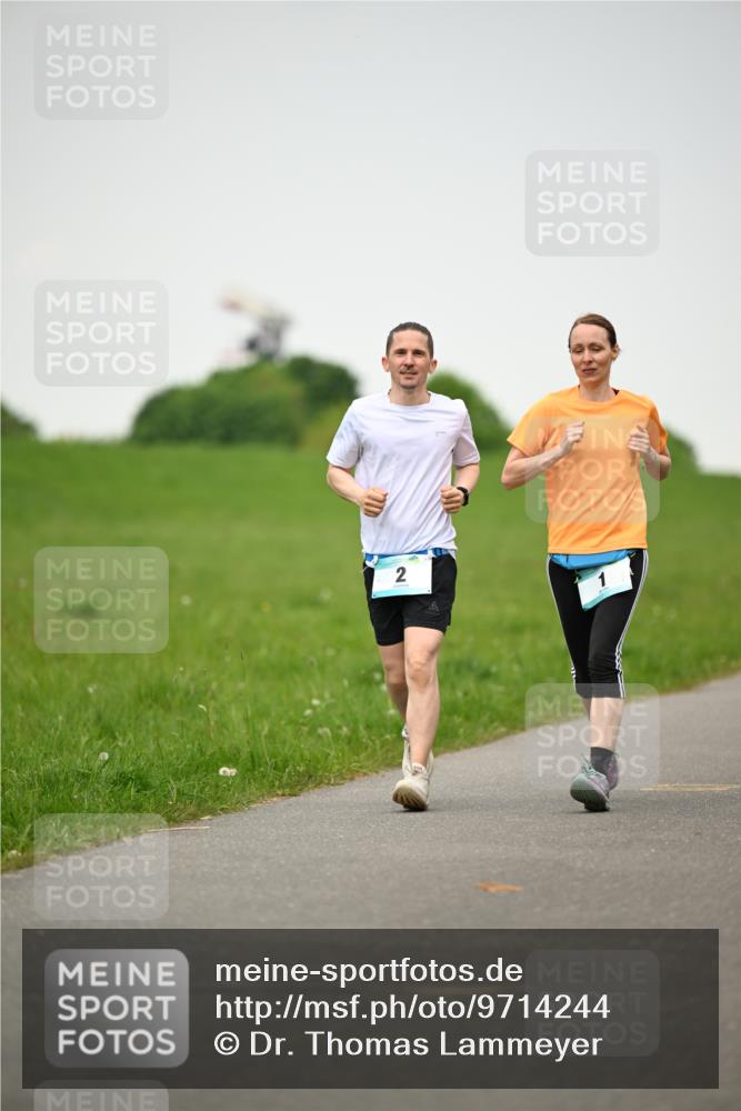 10.05.2026 - 8. Wedeler Halbmarathon Dr. Thomas Lammeyer http://msf.ph/oto/9714244 10.05.2026 12:18:57 Laufen  meine-sportfotos.de