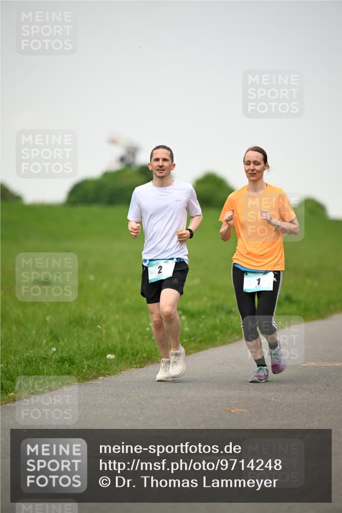 10.05.2026 - 8. Wedeler Halbmarathon Dr. Thomas Lammeyer http://msf.ph/oto/9714248 10.05.2026 12:18:57 Laufen  meine-sportfotos.de