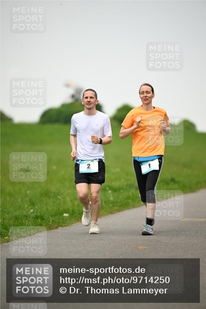 10.05.2026 - 8. Wedeler Halbmarathon Dr. Thomas Lammeyer http://msf.ph/oto/9714250 10.05.2026 12:18:57 Laufen  meine-sportfotos.de