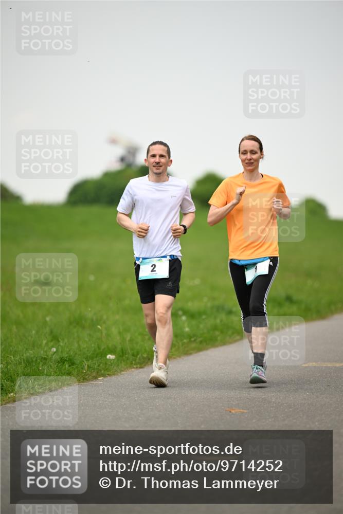 10.05.2026 - 8. Wedeler Halbmarathon Dr. Thomas Lammeyer http://msf.ph/oto/9714252 10.05.2026 12:18:57 Laufen  meine-sportfotos.de