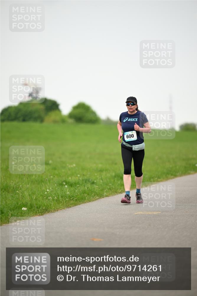 10.05.2026 - 8. Wedeler Halbmarathon Dr. Thomas Lammeyer http://msf.ph/oto/9714261 10.05.2026 12:19:07 Laufen 600 meine-sportfotos.de