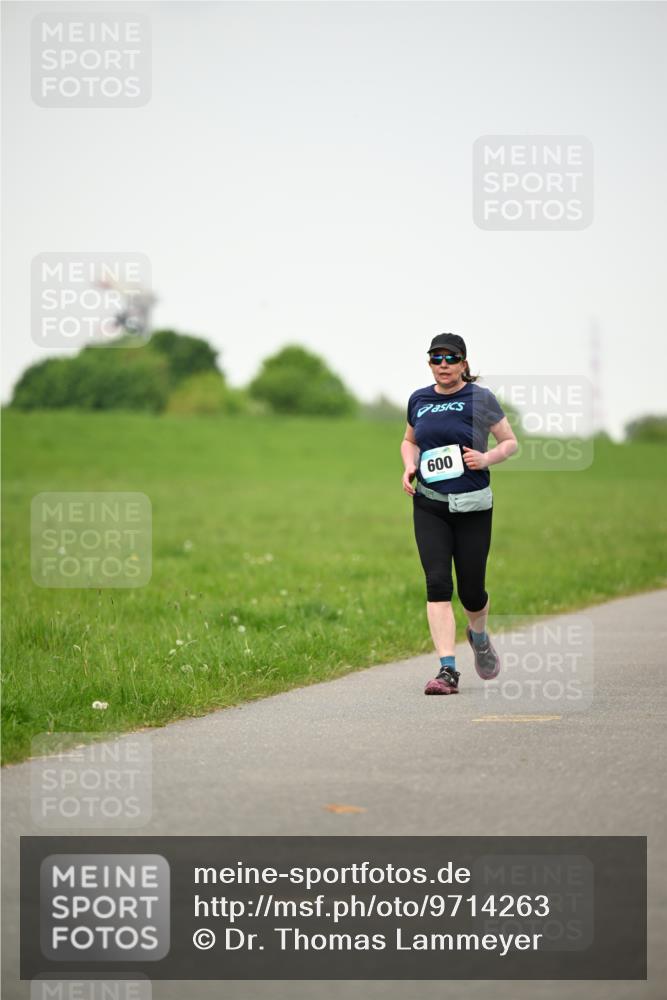 10.05.2026 - 8. Wedeler Halbmarathon Dr. Thomas Lammeyer http://msf.ph/oto/9714263 10.05.2026 12:19:07 Laufen 600 meine-sportfotos.de