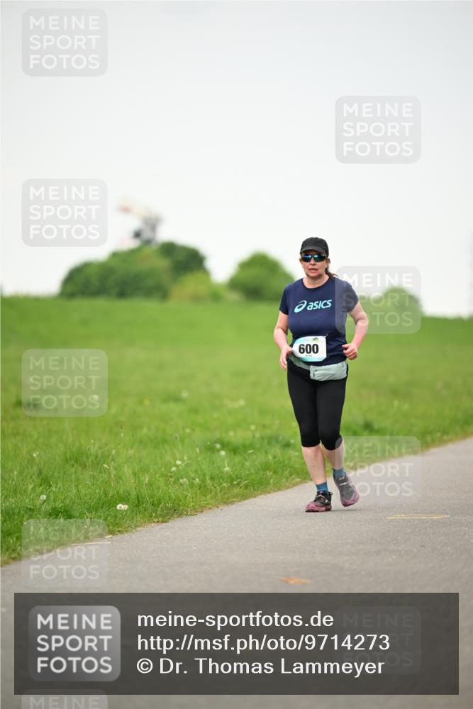 10.05.2026 - 8. Wedeler Halbmarathon Dr. Thomas Lammeyer http://msf.ph/oto/9714273 10.05.2026 12:19:08 Laufen 600 meine-sportfotos.de