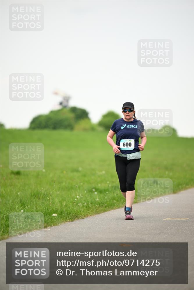 10.05.2026 - 8. Wedeler Halbmarathon Dr. Thomas Lammeyer http://msf.ph/oto/9714275 10.05.2026 12:19:08 Laufen 600 meine-sportfotos.de