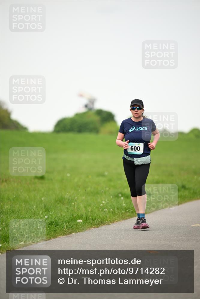 10.05.2026 - 8. Wedeler Halbmarathon Dr. Thomas Lammeyer http://msf.ph/oto/9714282 10.05.2026 12:19:09 Laufen 600 meine-sportfotos.de