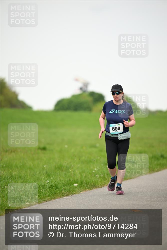 10.05.2026 - 8. Wedeler Halbmarathon Dr. Thomas Lammeyer http://msf.ph/oto/9714284 10.05.2026 12:19:09 Laufen 600 meine-sportfotos.de