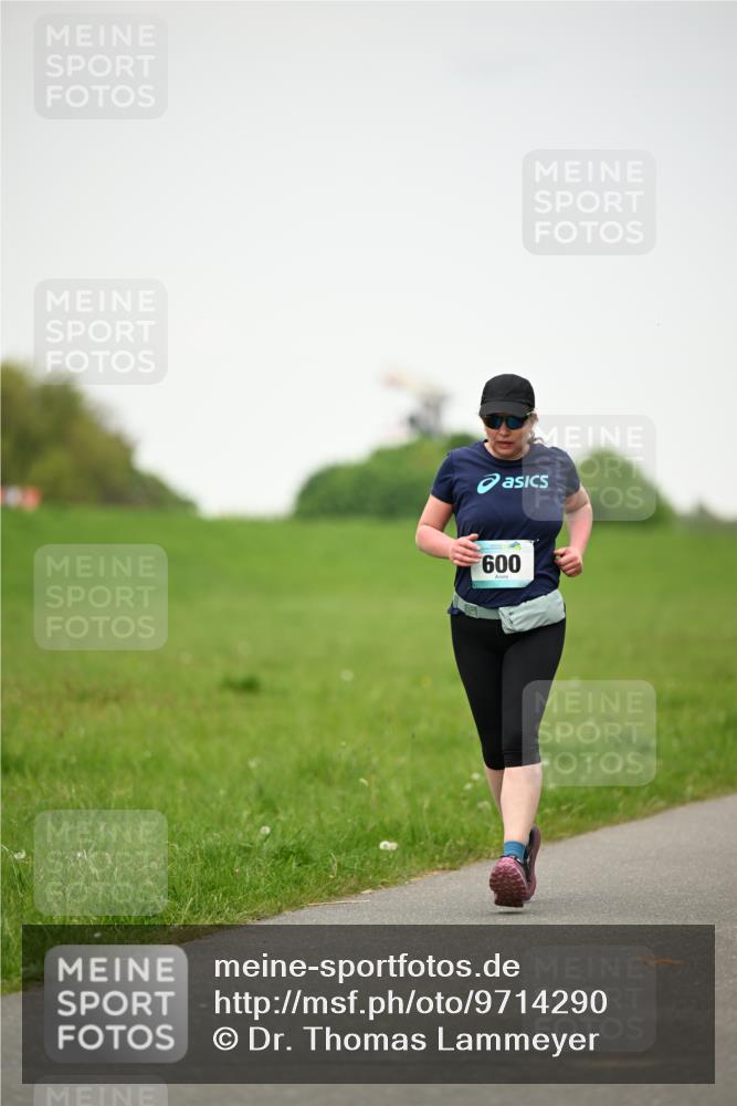 10.05.2026 - 8. Wedeler Halbmarathon Dr. Thomas Lammeyer http://msf.ph/oto/9714290 10.05.2026 12:19:10 Laufen 600 meine-sportfotos.de