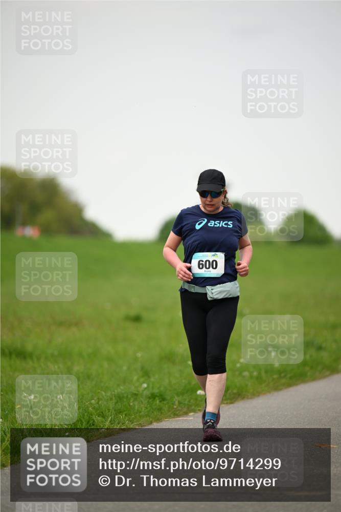 10.05.2026 - 8. Wedeler Halbmarathon Dr. Thomas Lammeyer http://msf.ph/oto/9714299 10.05.2026 12:19:11 Laufen 600 meine-sportfotos.de