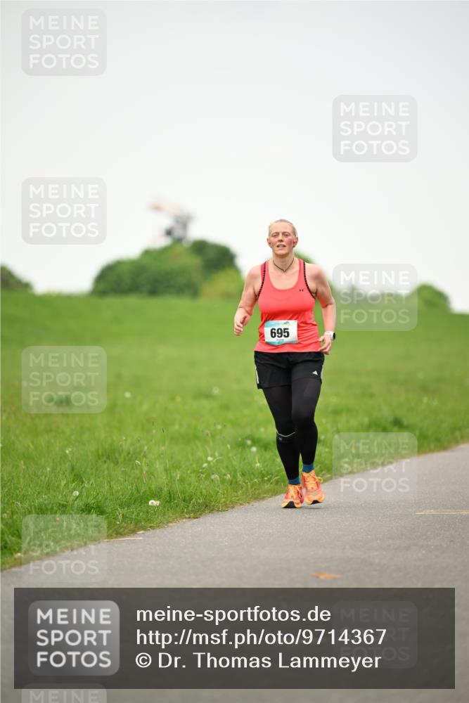 10.05.2026 - 8. Wedeler Halbmarathon Dr. Thomas Lammeyer http://msf.ph/oto/9714367 10.05.2026 12:19:55 Laufen 695 meine-sportfotos.de