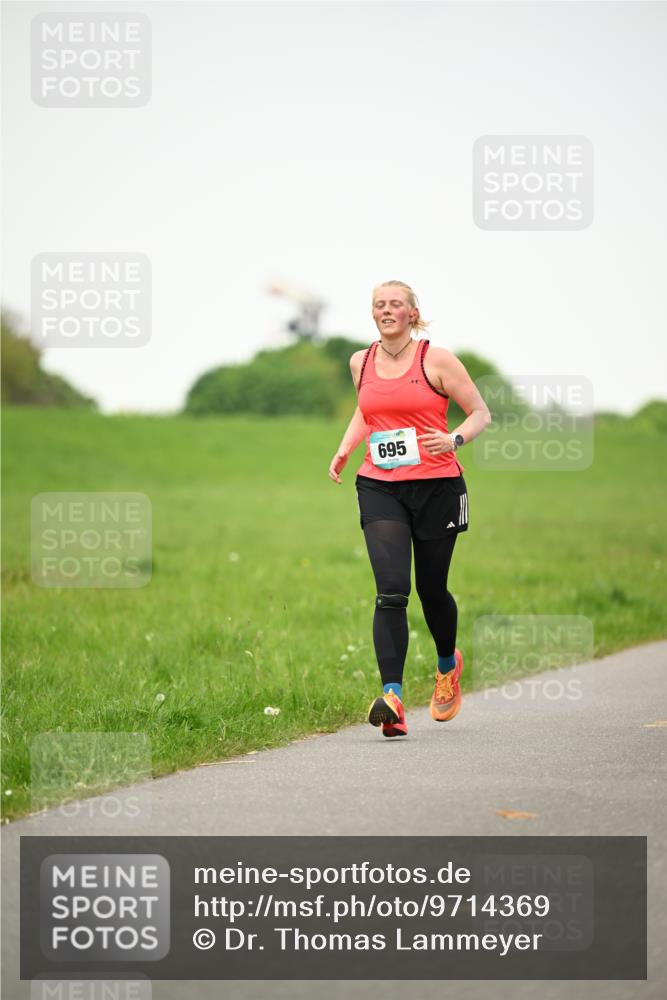 10.05.2026 - 8. Wedeler Halbmarathon Dr. Thomas Lammeyer http://msf.ph/oto/9714369 10.05.2026 12:19:55 Laufen 695 meine-sportfotos.de