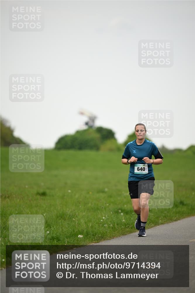 10.05.2026 - 8. Wedeler Halbmarathon Dr. Thomas Lammeyer http://msf.ph/oto/9714394 10.05.2026 12:20:07 Laufen 640 meine-sportfotos.de