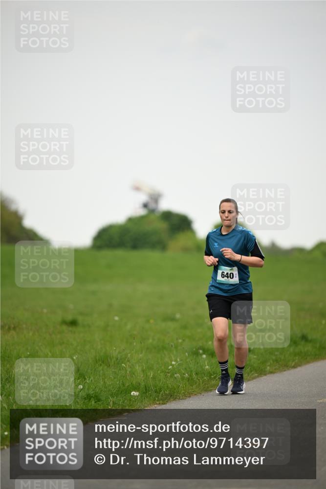 10.05.2026 - 8. Wedeler Halbmarathon Dr. Thomas Lammeyer http://msf.ph/oto/9714397 10.05.2026 12:20:07 Laufen 640 meine-sportfotos.de