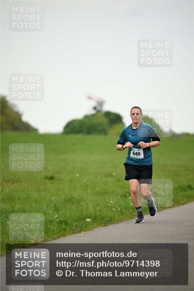 10.05.2026 - 8. Wedeler Halbmarathon Dr. Thomas Lammeyer http://msf.ph/oto/9714398 10.05.2026 12:20:07 Laufen 640 meine-sportfotos.de