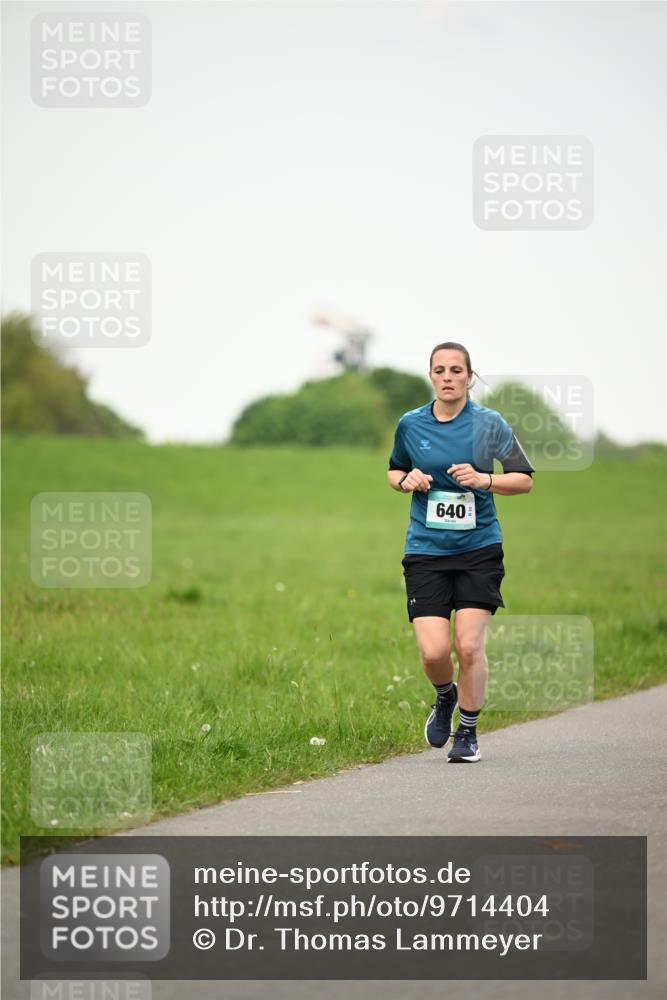 10.05.2026 - 8. Wedeler Halbmarathon Dr. Thomas Lammeyer http://msf.ph/oto/9714404 10.05.2026 12:20:08 Laufen 640 meine-sportfotos.de