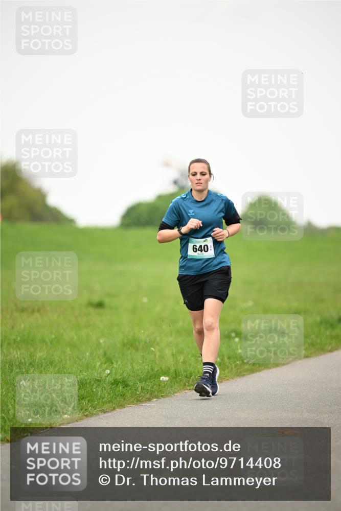 10.05.2026 - 8. Wedeler Halbmarathon Dr. Thomas Lammeyer http://msf.ph/oto/9714408 10.05.2026 12:20:08 Laufen 640 meine-sportfotos.de