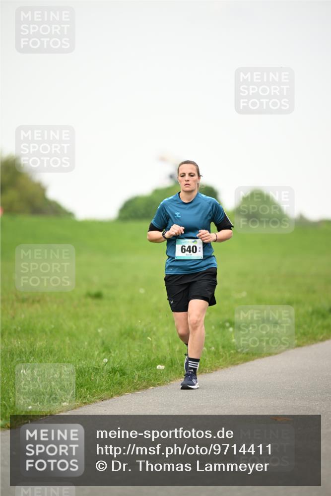 10.05.2026 - 8. Wedeler Halbmarathon Dr. Thomas Lammeyer http://msf.ph/oto/9714411 10.05.2026 12:20:08 Laufen 640 meine-sportfotos.de