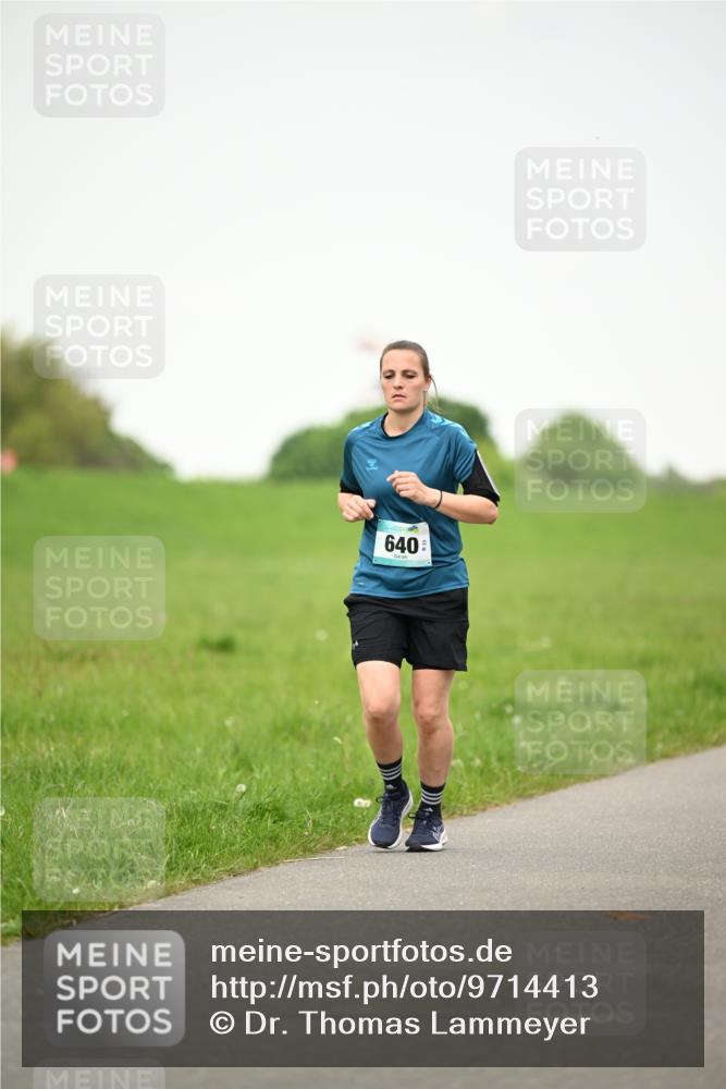 10.05.2026 - 8. Wedeler Halbmarathon Dr. Thomas Lammeyer http://msf.ph/oto/9714413 10.05.2026 12:20:08 Laufen 640 meine-sportfotos.de