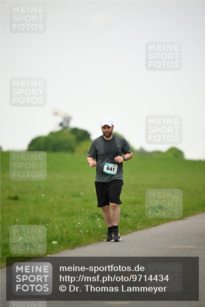 10.05.2026 - 8. Wedeler Halbmarathon Dr. Thomas Lammeyer http://msf.ph/oto/9714434 10.05.2026 12:20:26 Laufen 641 meine-sportfotos.de