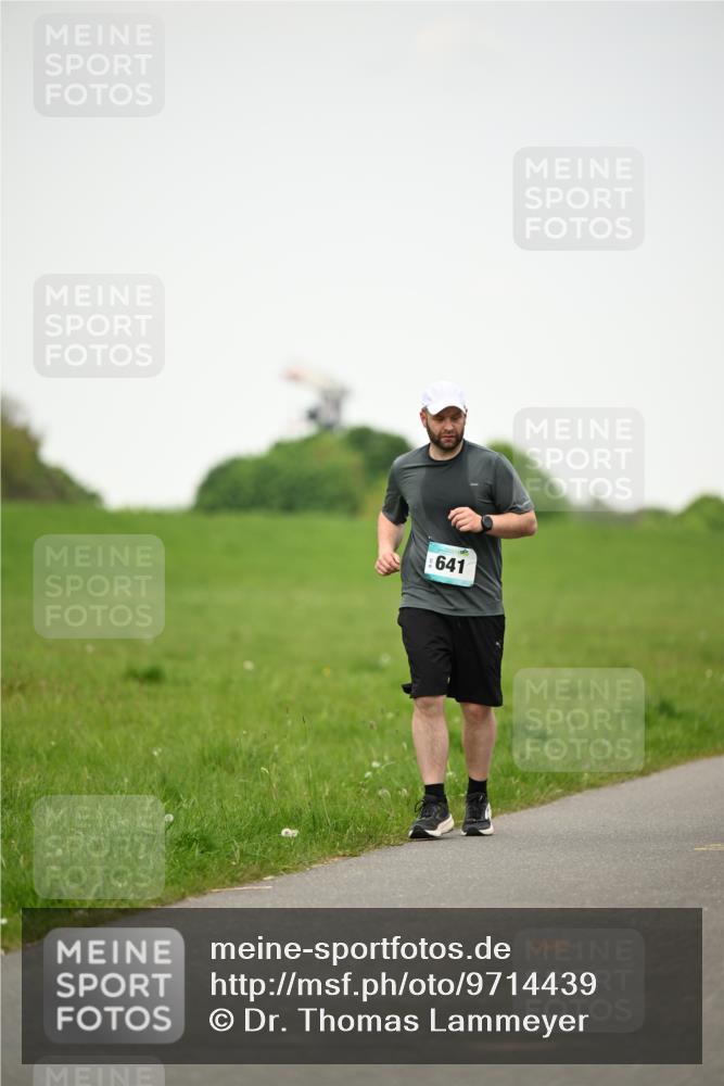 10.05.2026 - 8. Wedeler Halbmarathon Dr. Thomas Lammeyer http://msf.ph/oto/9714439 10.05.2026 12:20:26 Laufen 641 meine-sportfotos.de