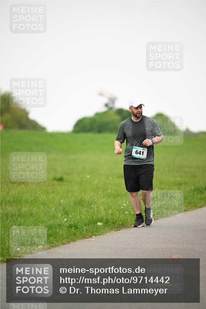 10.05.2026 - 8. Wedeler Halbmarathon Dr. Thomas Lammeyer http://msf.ph/oto/9714442 10.05.2026 12:20:27 Laufen 641 meine-sportfotos.de