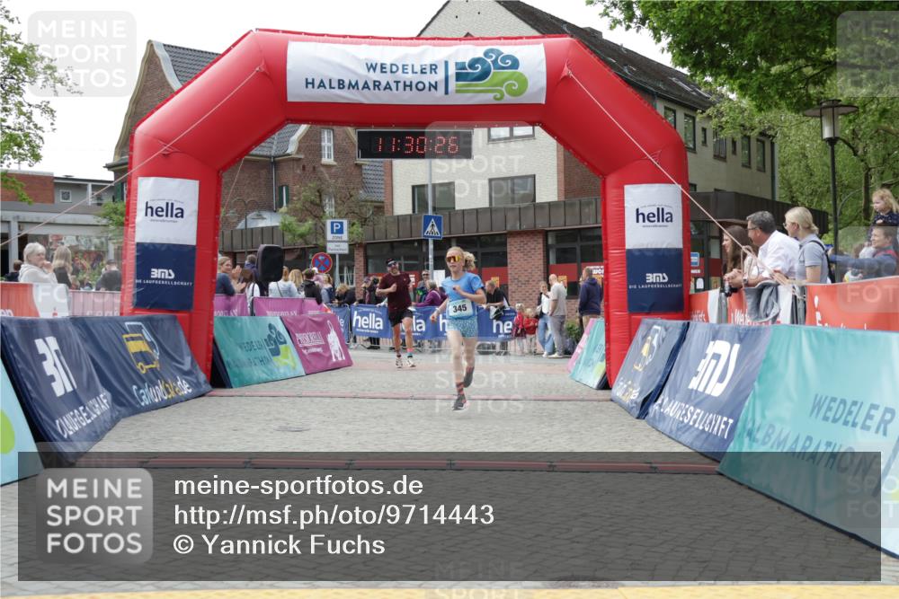 10.05.2026 - 8. Wedeler Halbmarathon Yannick Fuchs http://msf.ph/oto/9714443 10.05.2026 11:30:25 Ziel 345, 752 meine-sportfotos.de