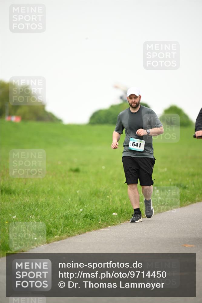 10.05.2026 - 8. Wedeler Halbmarathon Dr. Thomas Lammeyer http://msf.ph/oto/9714450 10.05.2026 12:20:27 Laufen 641 meine-sportfotos.de