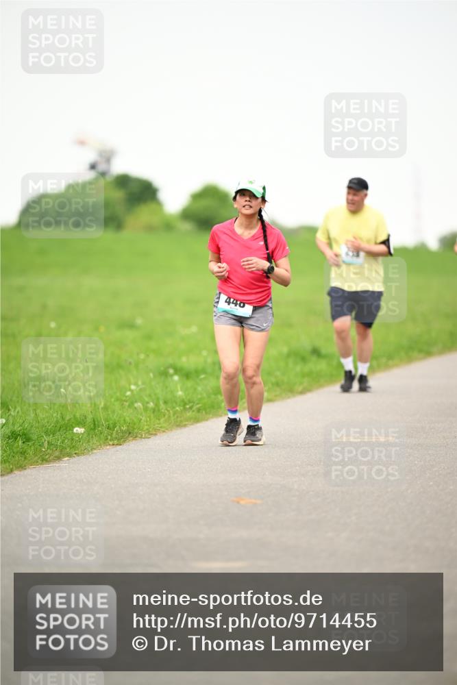 10.05.2026 - 8. Wedeler Halbmarathon Dr. Thomas Lammeyer http://msf.ph/oto/9714455 10.05.2026 12:20:33 Laufen 440 meine-sportfotos.de