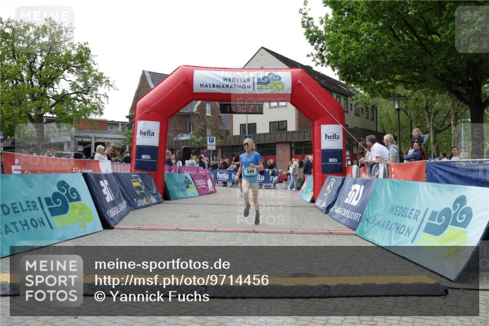 10.05.2026 - 8. Wedeler Halbmarathon Yannick Fuchs http://msf.ph/oto/9714456 10.05.2026 11:30:25 Ziel 345, 752 meine-sportfotos.de