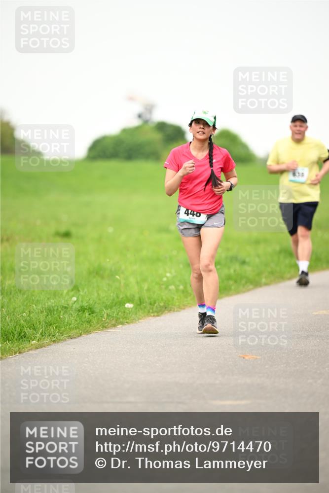 10.05.2026 - 8. Wedeler Halbmarathon Dr. Thomas Lammeyer http://msf.ph/oto/9714470 10.05.2026 12:20:34 Laufen 440 meine-sportfotos.de