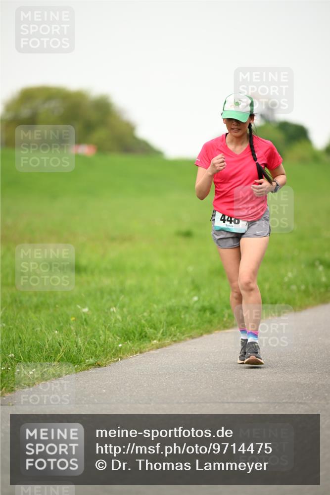 10.05.2026 - 8. Wedeler Halbmarathon Dr. Thomas Lammeyer http://msf.ph/oto/9714475 10.05.2026 12:20:36 Laufen 440 meine-sportfotos.de