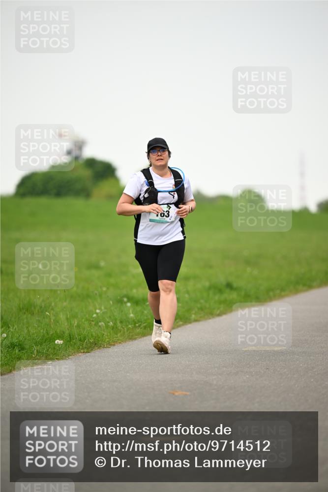 10.05.2026 - 8. Wedeler Halbmarathon Dr. Thomas Lammeyer http://msf.ph/oto/9714512 10.05.2026 12:20:41 Laufen  meine-sportfotos.de