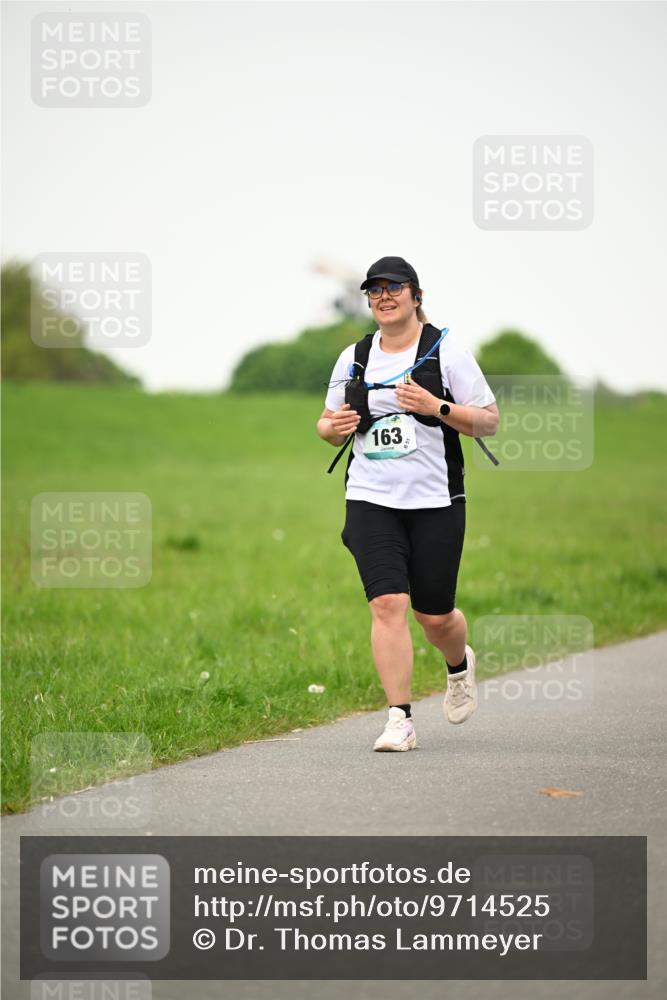 10.05.2026 - 8. Wedeler Halbmarathon Dr. Thomas Lammeyer http://msf.ph/oto/9714525 10.05.2026 12:20:42 Laufen 163 meine-sportfotos.de