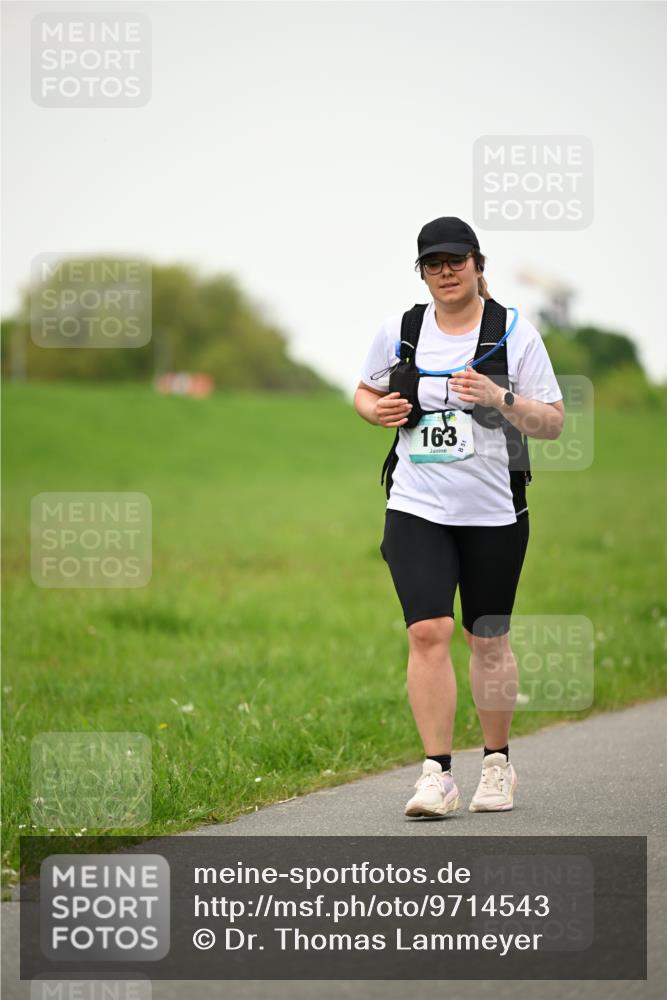 10.05.2026 - 8. Wedeler Halbmarathon Dr. Thomas Lammeyer http://msf.ph/oto/9714543 10.05.2026 12:20:43 Laufen 163 meine-sportfotos.de