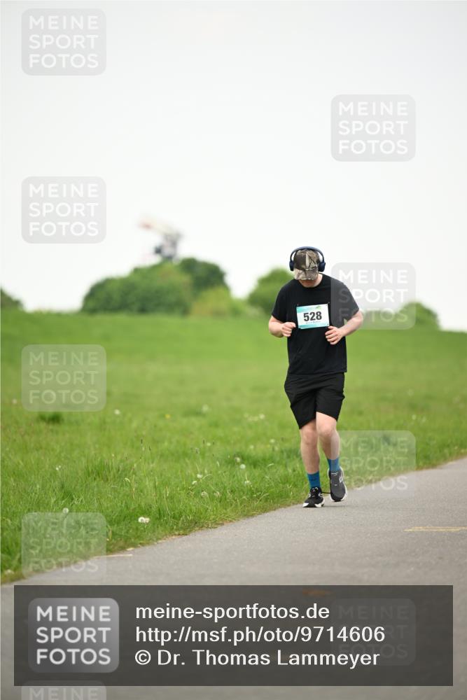 10.05.2026 - 8. Wedeler Halbmarathon Dr. Thomas Lammeyer http://msf.ph/oto/9714606 10.05.2026 12:21:38 Laufen 528 meine-sportfotos.de