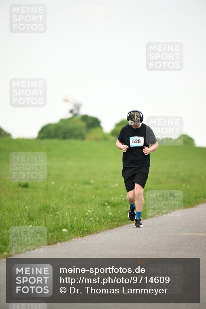 10.05.2026 - 8. Wedeler Halbmarathon Dr. Thomas Lammeyer http://msf.ph/oto/9714609 10.05.2026 12:21:39 Laufen 528 meine-sportfotos.de
