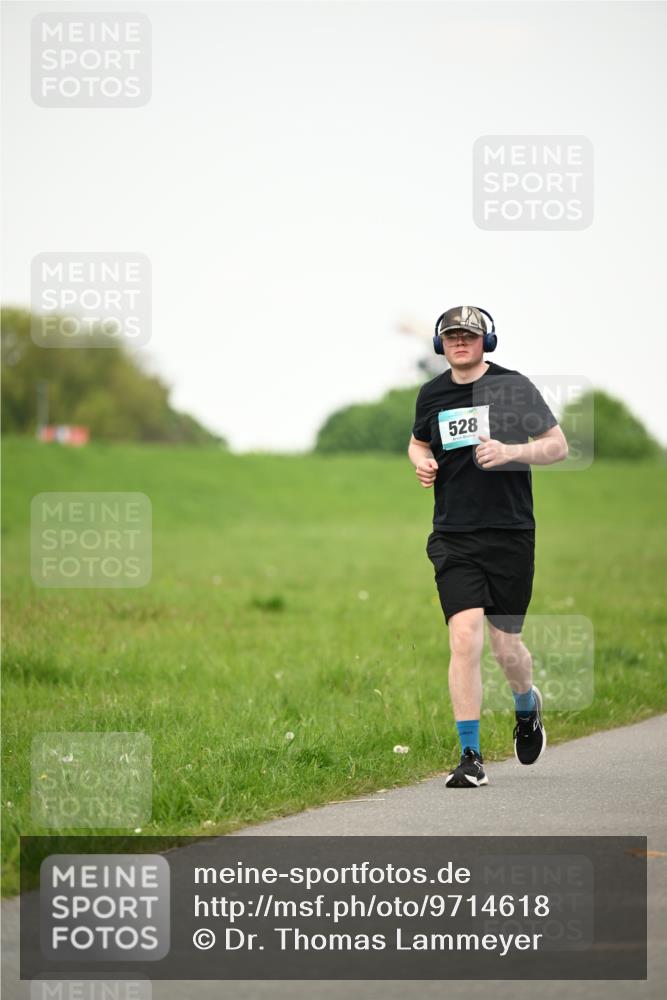 10.05.2026 - 8. Wedeler Halbmarathon Dr. Thomas Lammeyer http://msf.ph/oto/9714618 10.05.2026 12:21:40 Laufen 528 meine-sportfotos.de