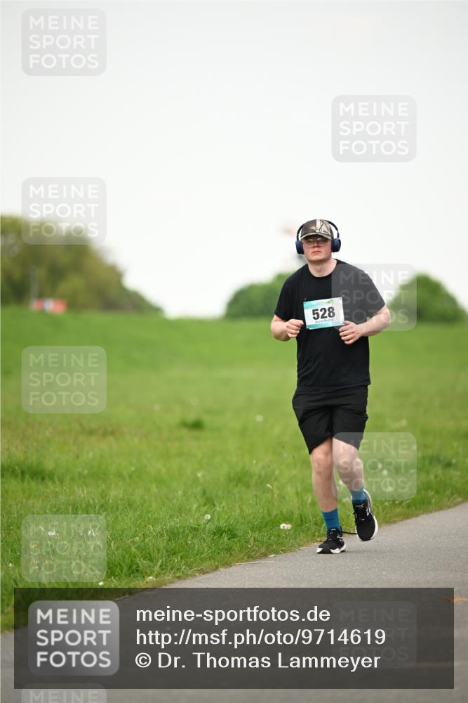 10.05.2026 - 8. Wedeler Halbmarathon Dr. Thomas Lammeyer http://msf.ph/oto/9714619 10.05.2026 12:21:41 Laufen 528 meine-sportfotos.de