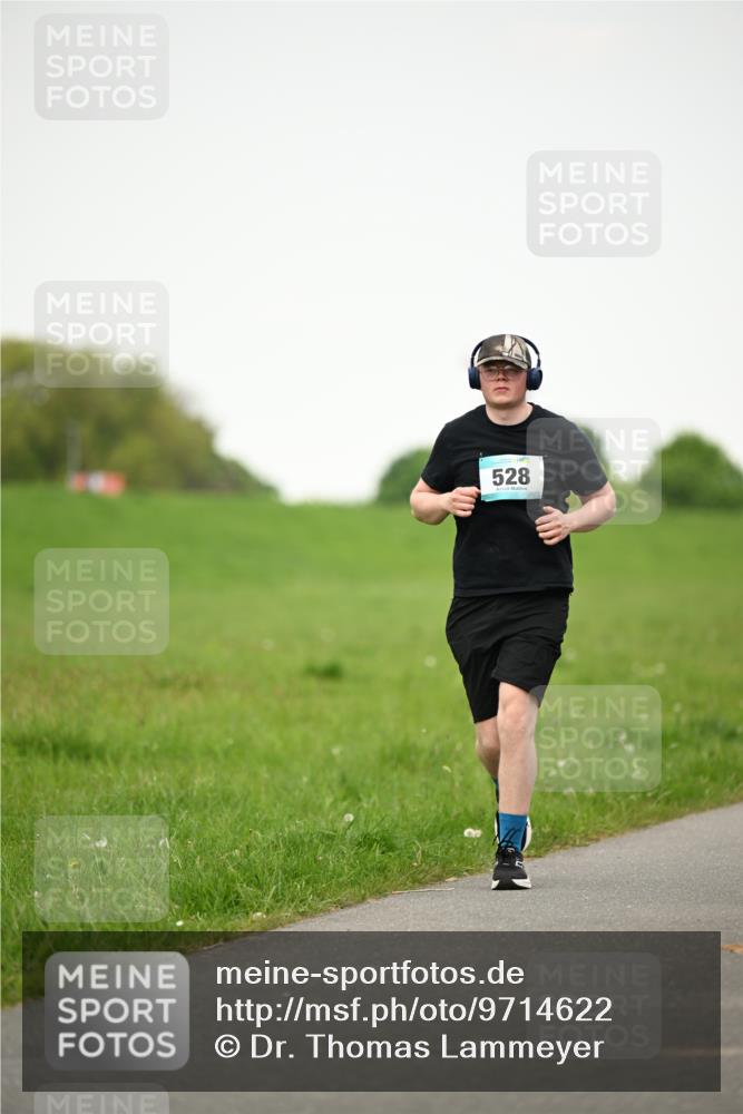 10.05.2026 - 8. Wedeler Halbmarathon Dr. Thomas Lammeyer http://msf.ph/oto/9714622 10.05.2026 12:21:41 Laufen 528 meine-sportfotos.de