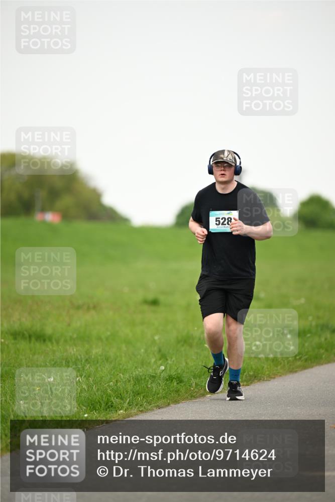 10.05.2026 - 8. Wedeler Halbmarathon Dr. Thomas Lammeyer http://msf.ph/oto/9714624 10.05.2026 12:21:41 Laufen 528 meine-sportfotos.de